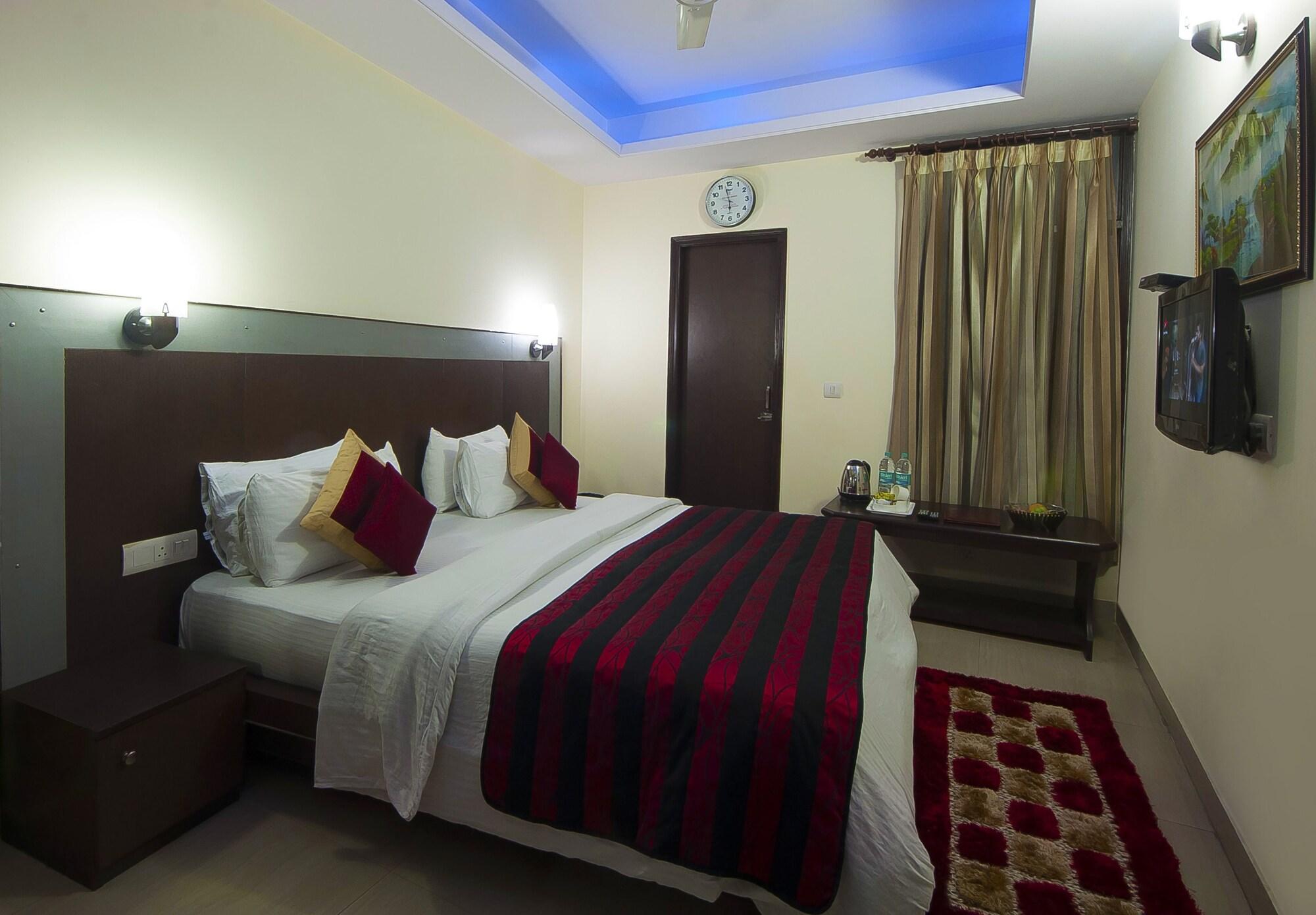 Airport Hotel Vishal Residency Нью-Дели Экстерьер фото