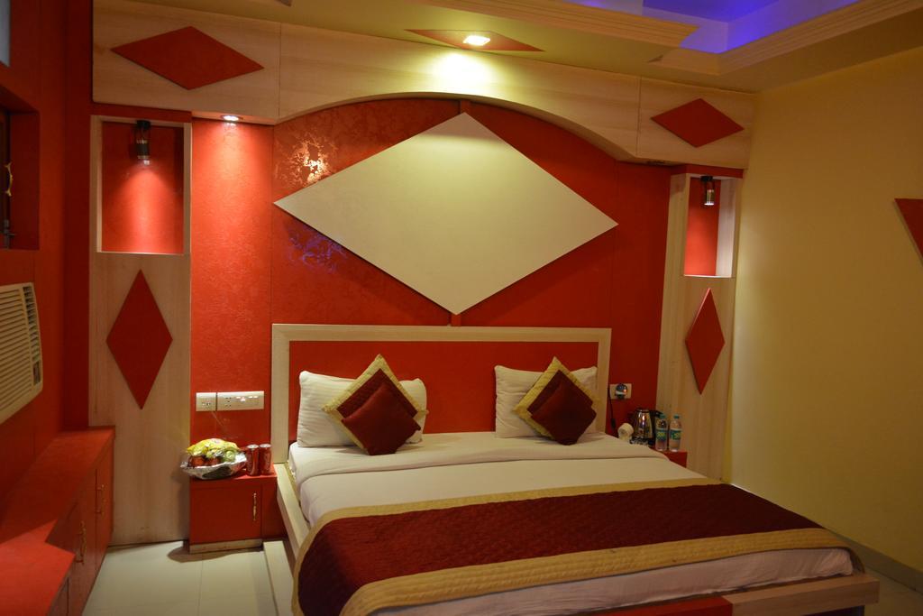 Airport Hotel Vishal Residency Нью-Дели Экстерьер фото