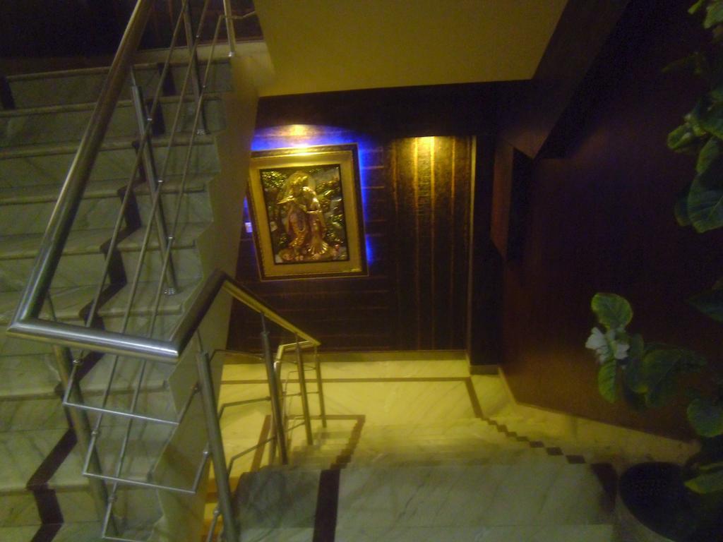 Airport Hotel Vishal Residency Нью-Дели Экстерьер фото