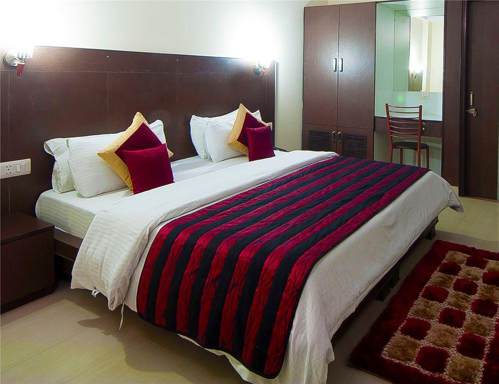 Airport Hotel Vishal Residency Нью-Дели Экстерьер фото