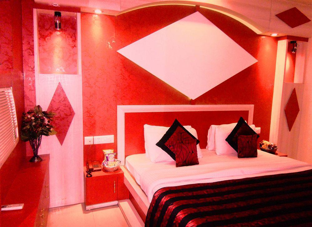 Airport Hotel Vishal Residency Нью-Дели Экстерьер фото